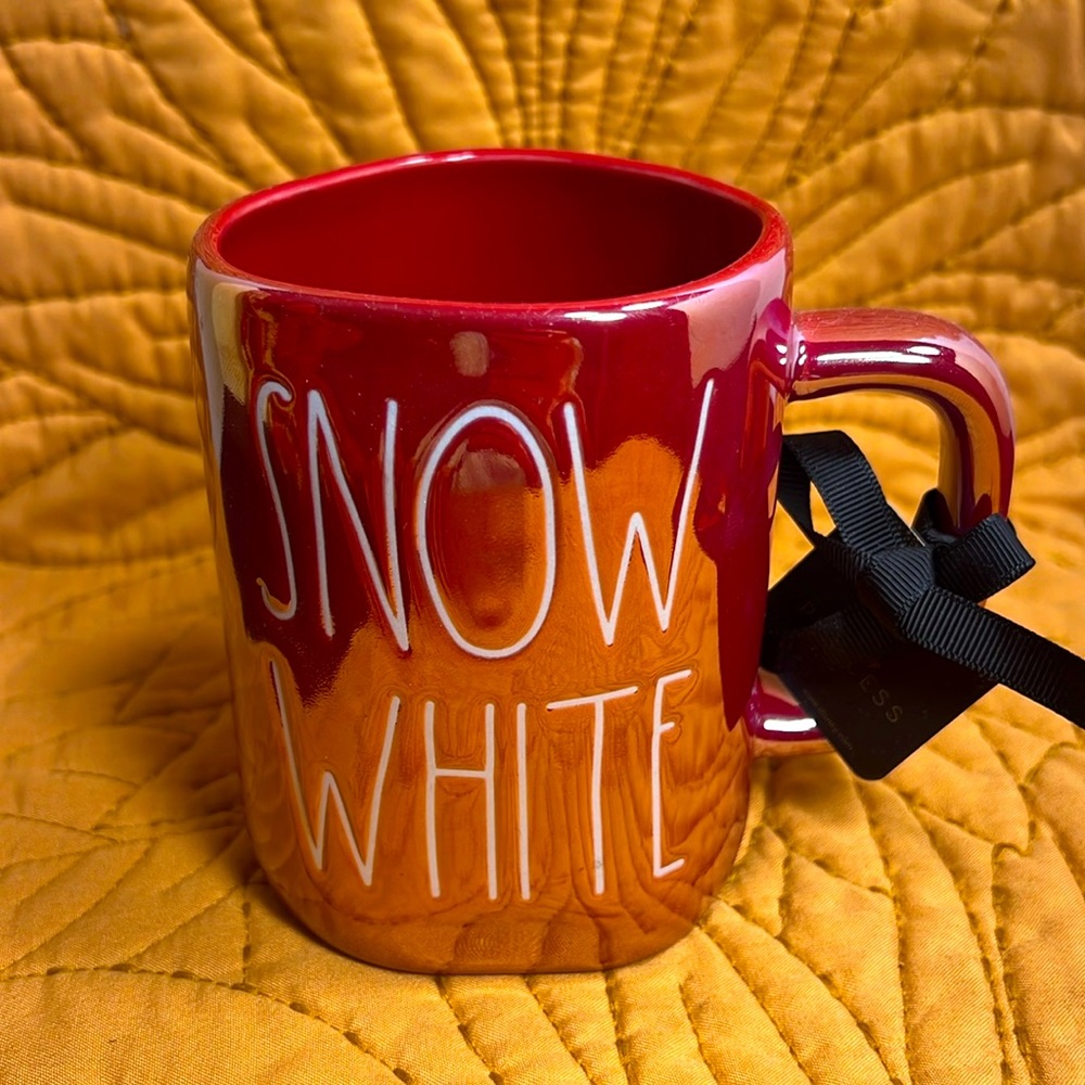 Rae Dunn Snow White iridescent reg mug